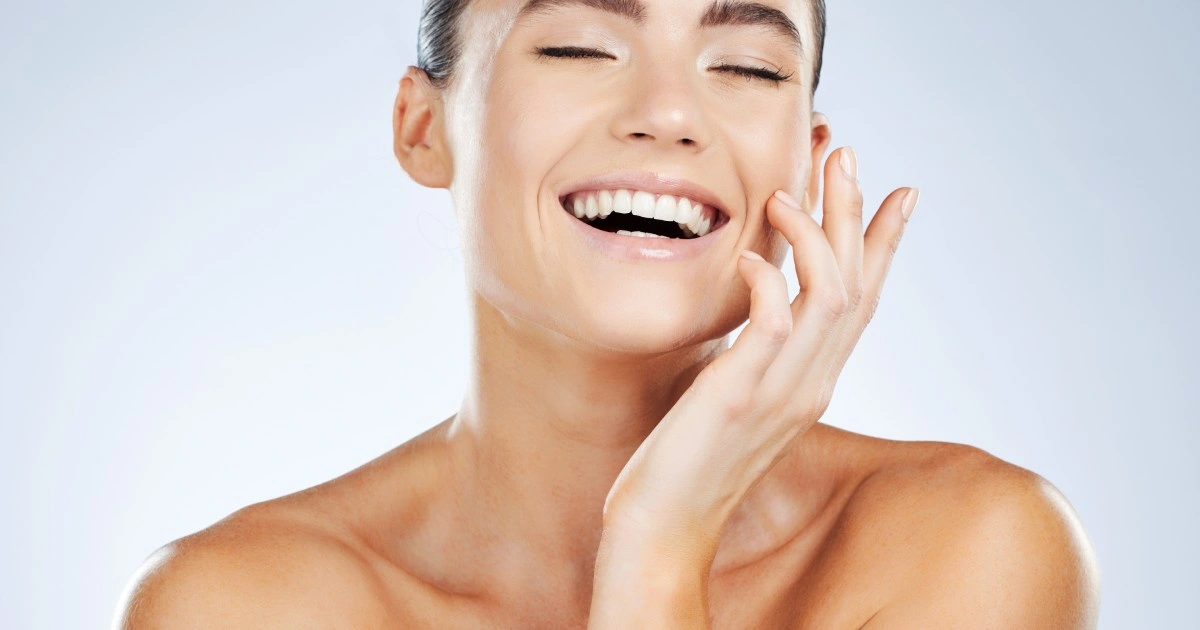 women receiving Teeth whitening in Eden, UT